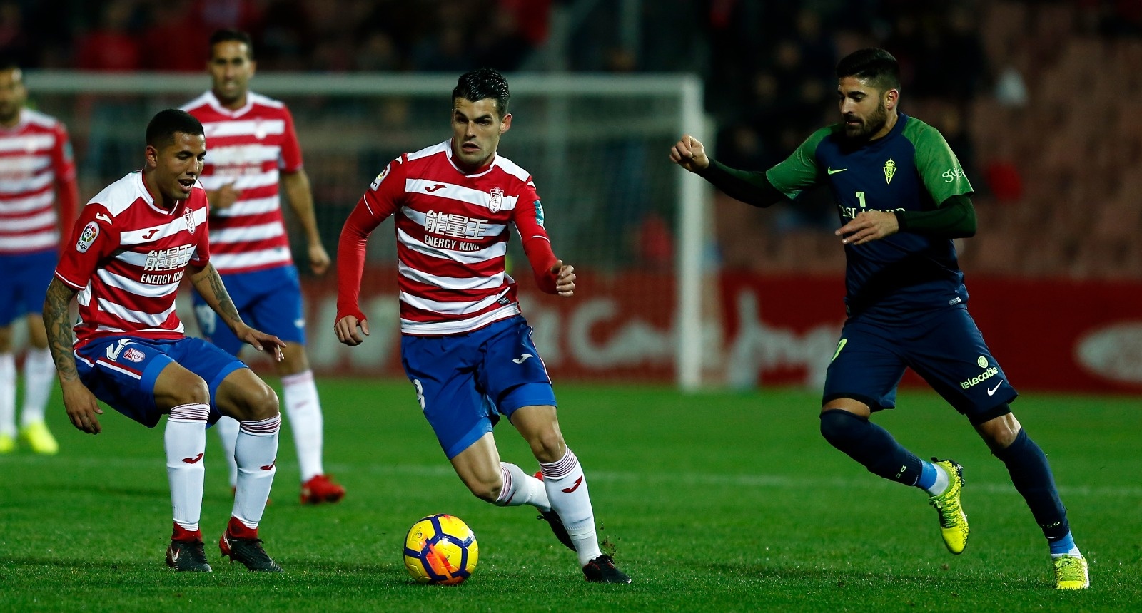 杏彩体育地址-卡昂客场告捷，保级气氛乐观的简单介绍