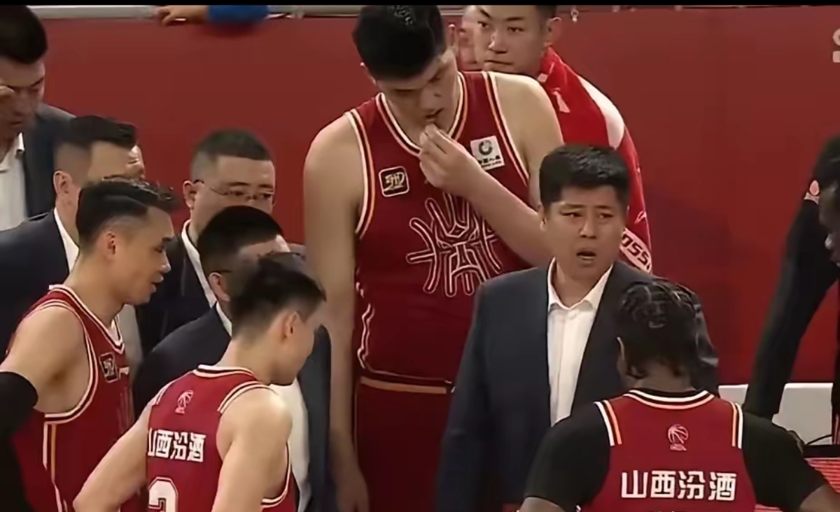 山西队主场胜新疆,掀起主场连胜序曲的简单介绍 山西队主场胜新疆,掀起主场连胜序曲的简单介绍