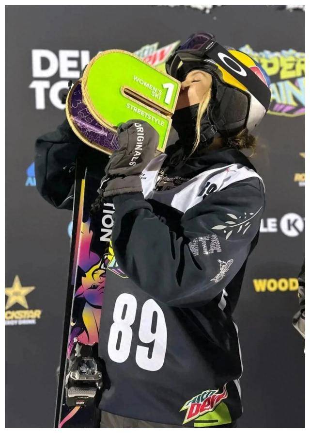 滑雪选手瑞士选手脱颖而出夺得冠军(滑雪选手瑞士选手脱颖而出夺得冠军是哪一年) 滑雪选手瑞士选手脱颖而出夺得冠军(滑雪选手瑞士选手脱颖而出夺得冠军是哪一年)