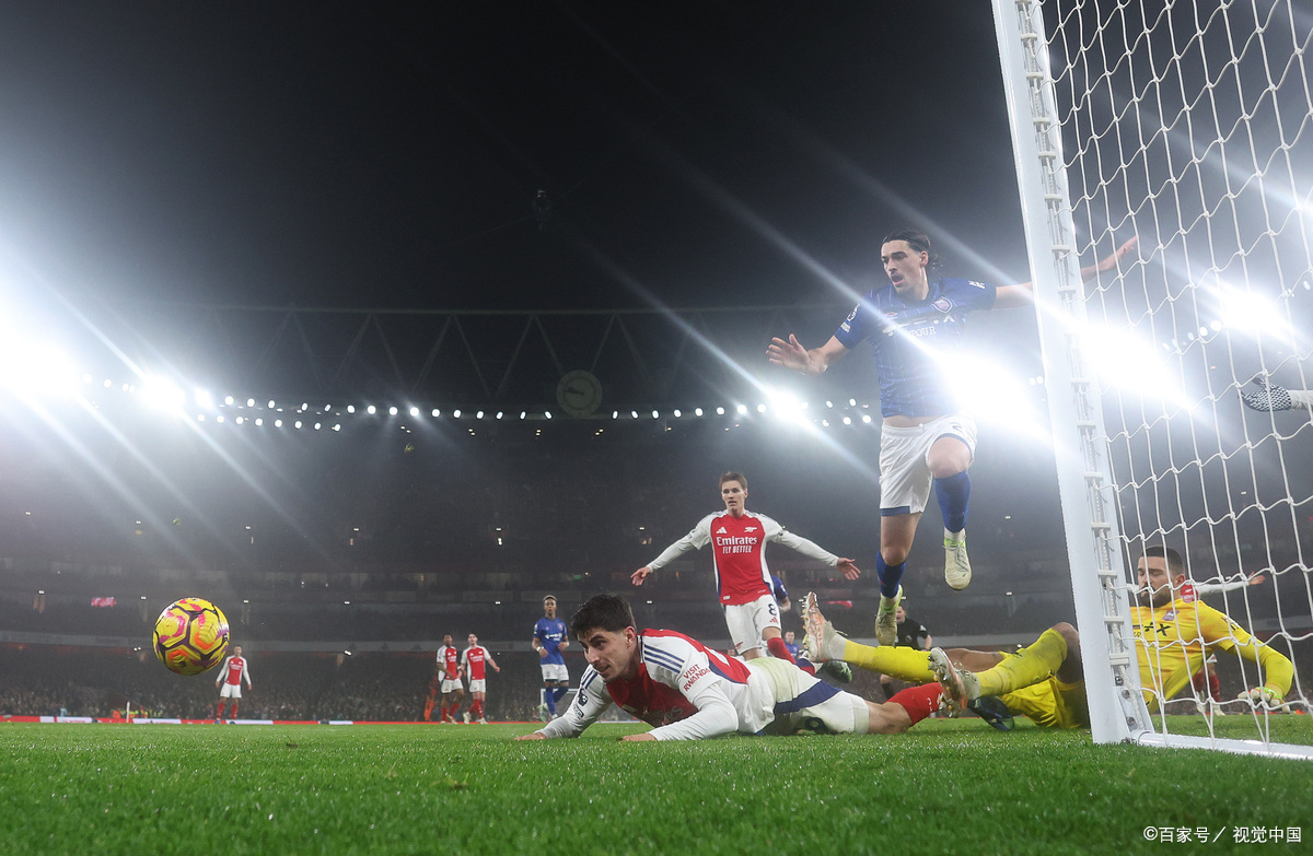 精湛技艺:球员们在比赛中展现独特风采的简单介绍 精湛技艺:球员们在比赛中展现独特风采的简单介绍