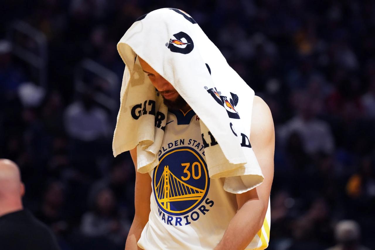 包含勇士队球队新形象宣传片发布，引发球迷热议的词条