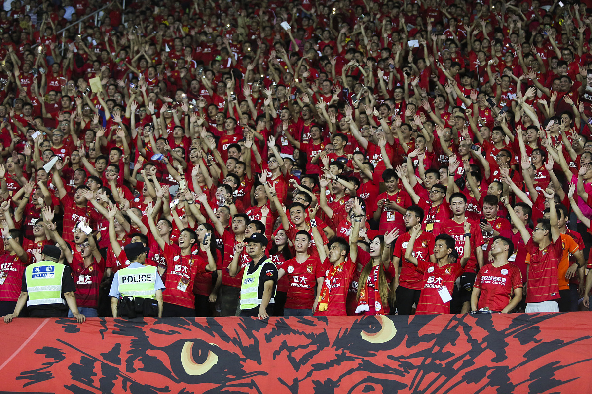 杏彩体育网页版登录入口-广州恒大客场大胜，重返中超前四的简单介绍