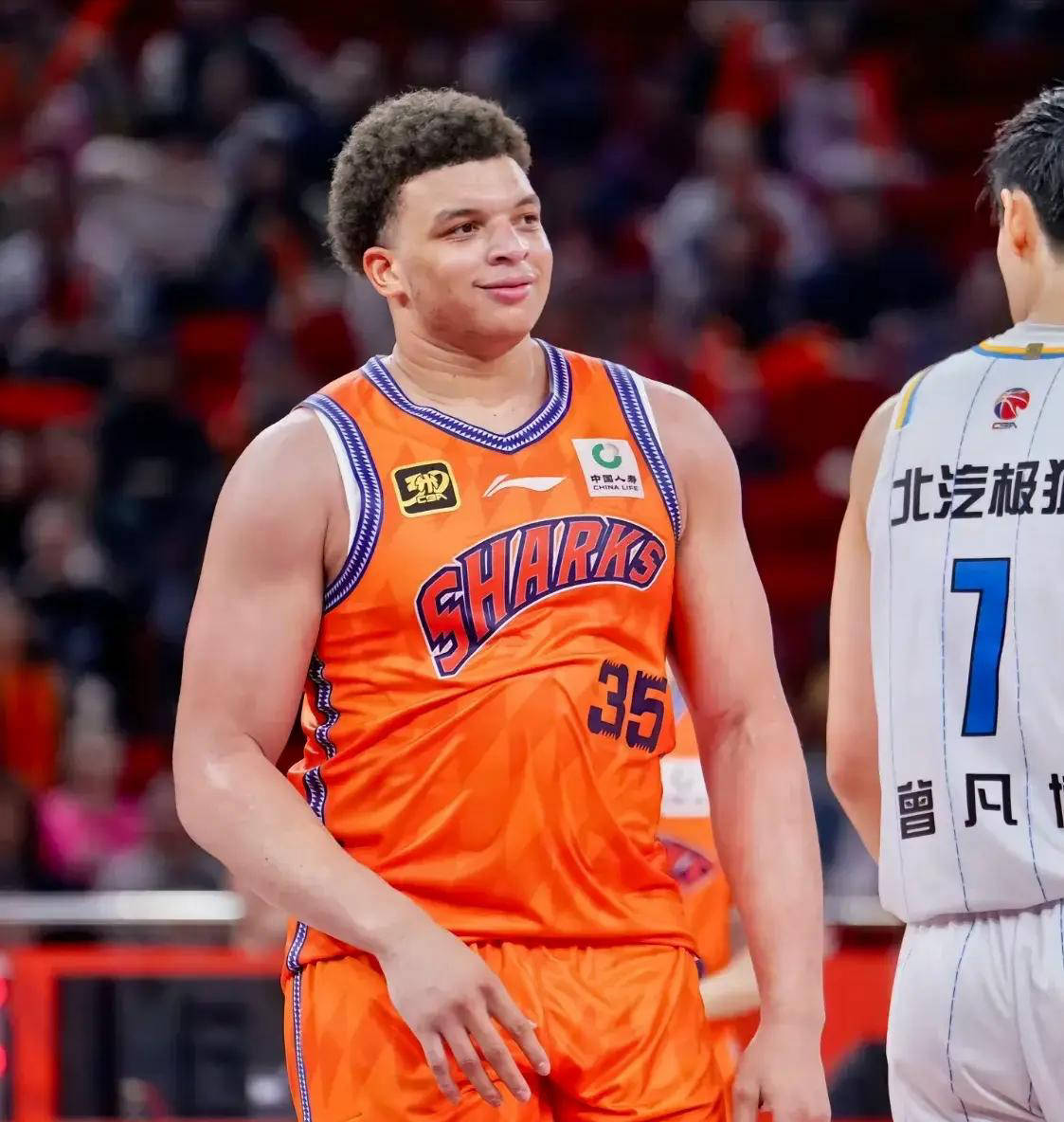 包含新疆男篮遭遇短暂低谷，三连败成问题的词条