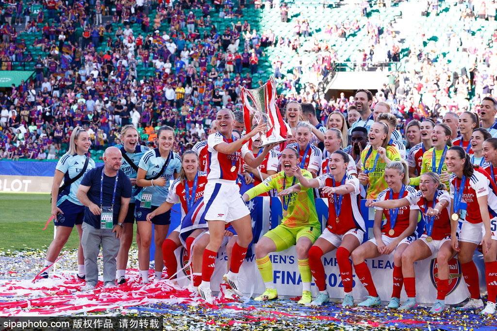 杏彩体育官网-荷兰女足战胜加纳队，成功晋级八强