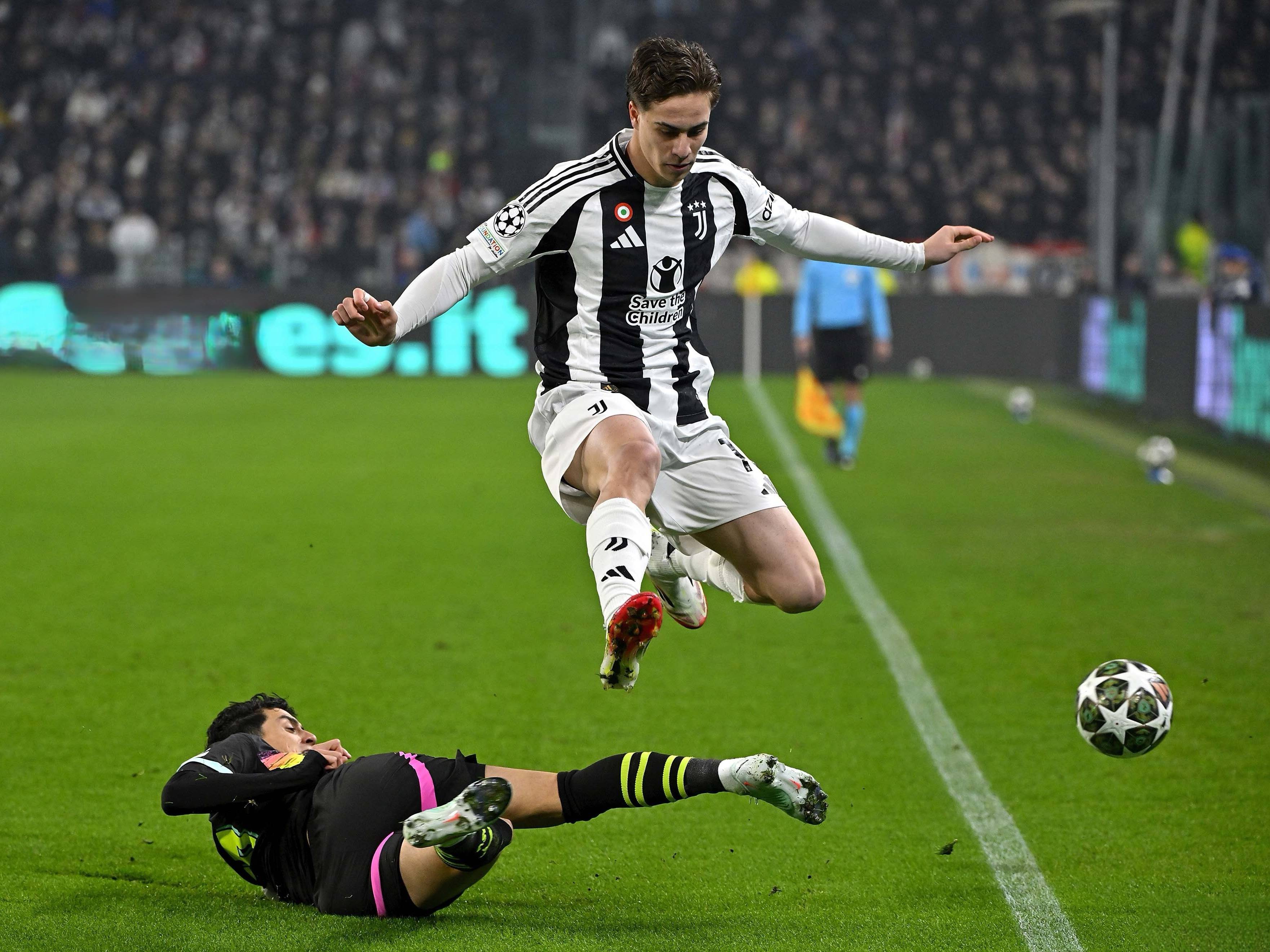 杏彩体育在线-尤文图斯主场惨败那不勒斯，欧冠资格岌岌可危的简单介绍