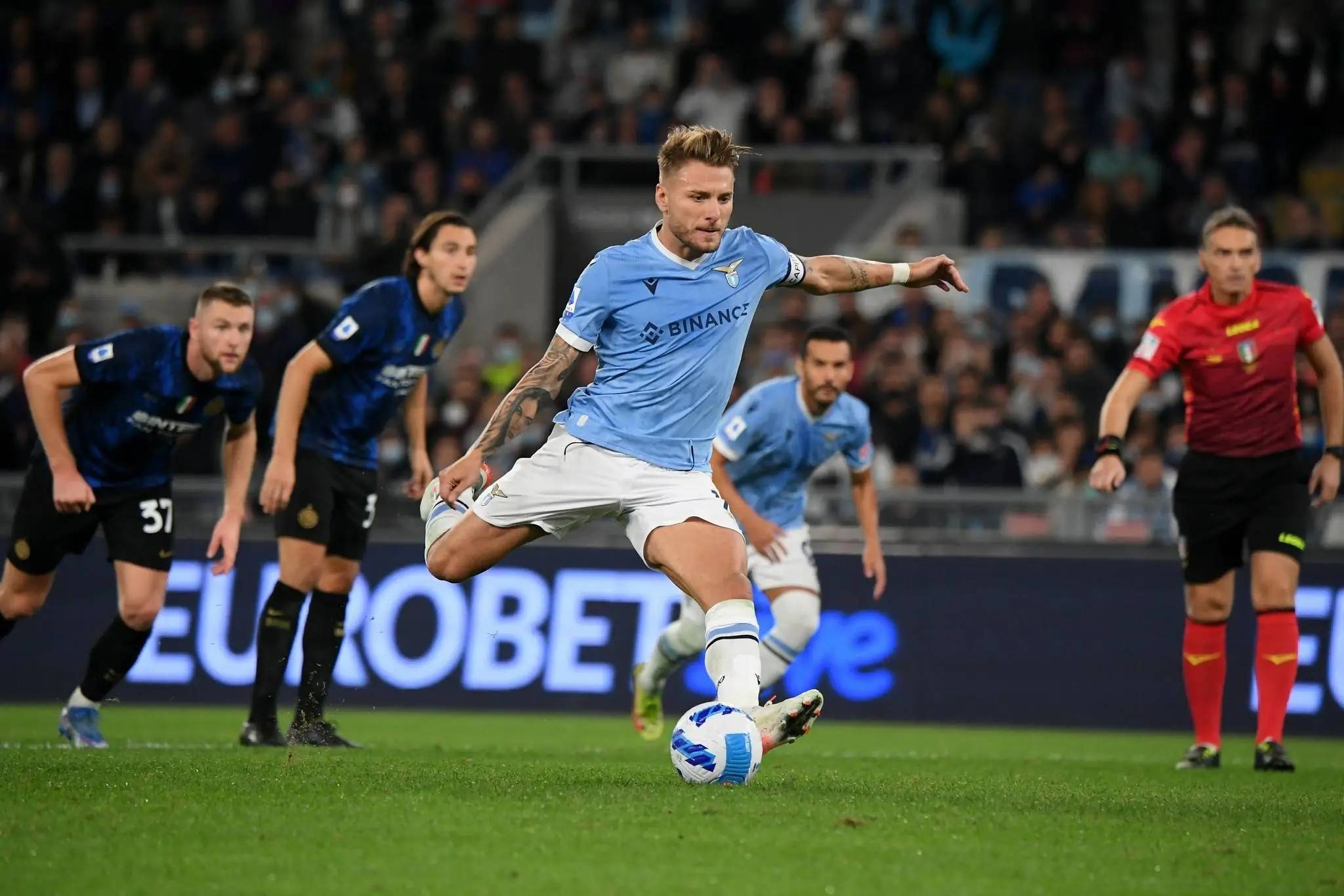 都灵苦战不懈，主场击败对手的简单介绍