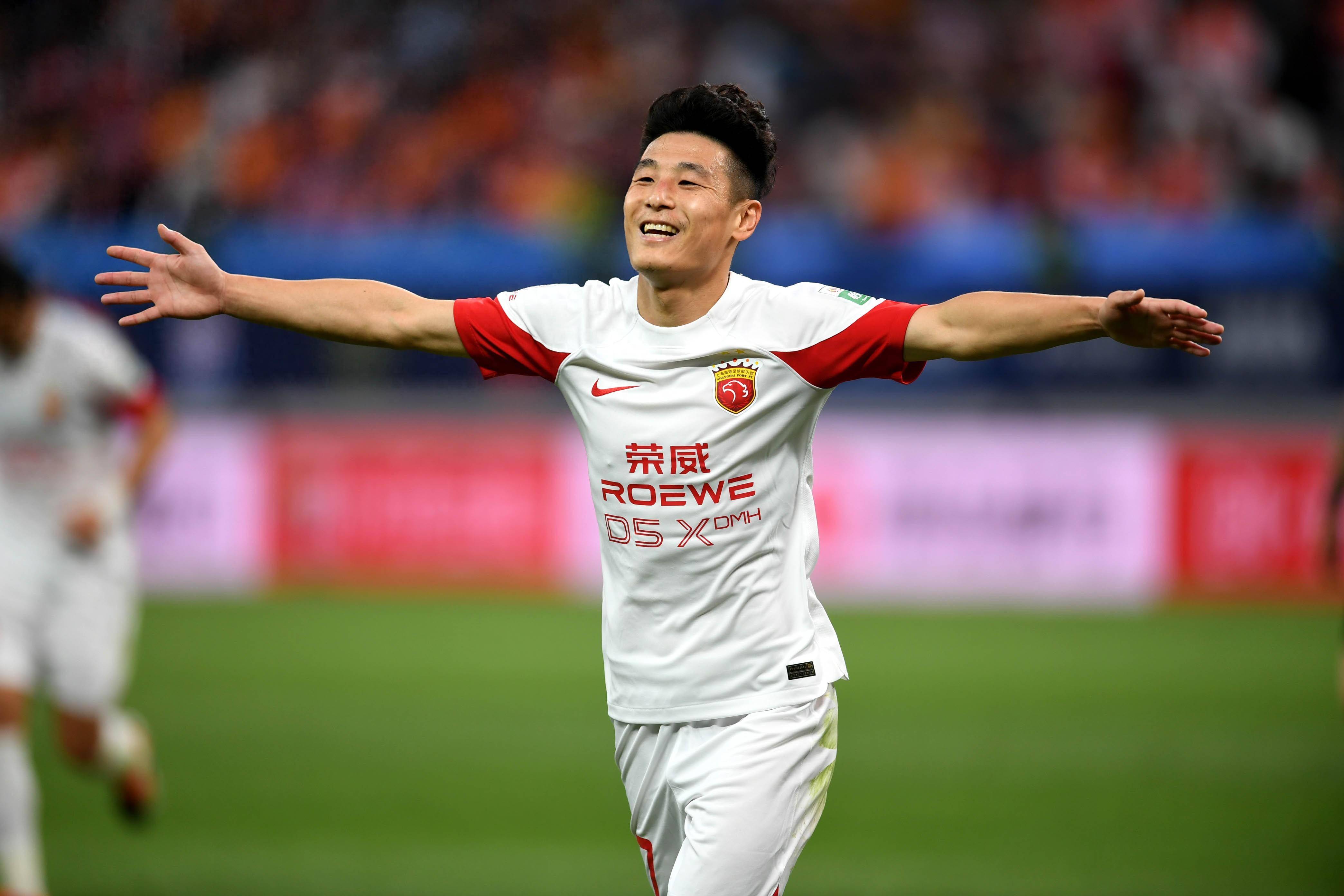 杏彩体育亚洲官网-包含武磊梅开二度，助球队主场胜利的词条