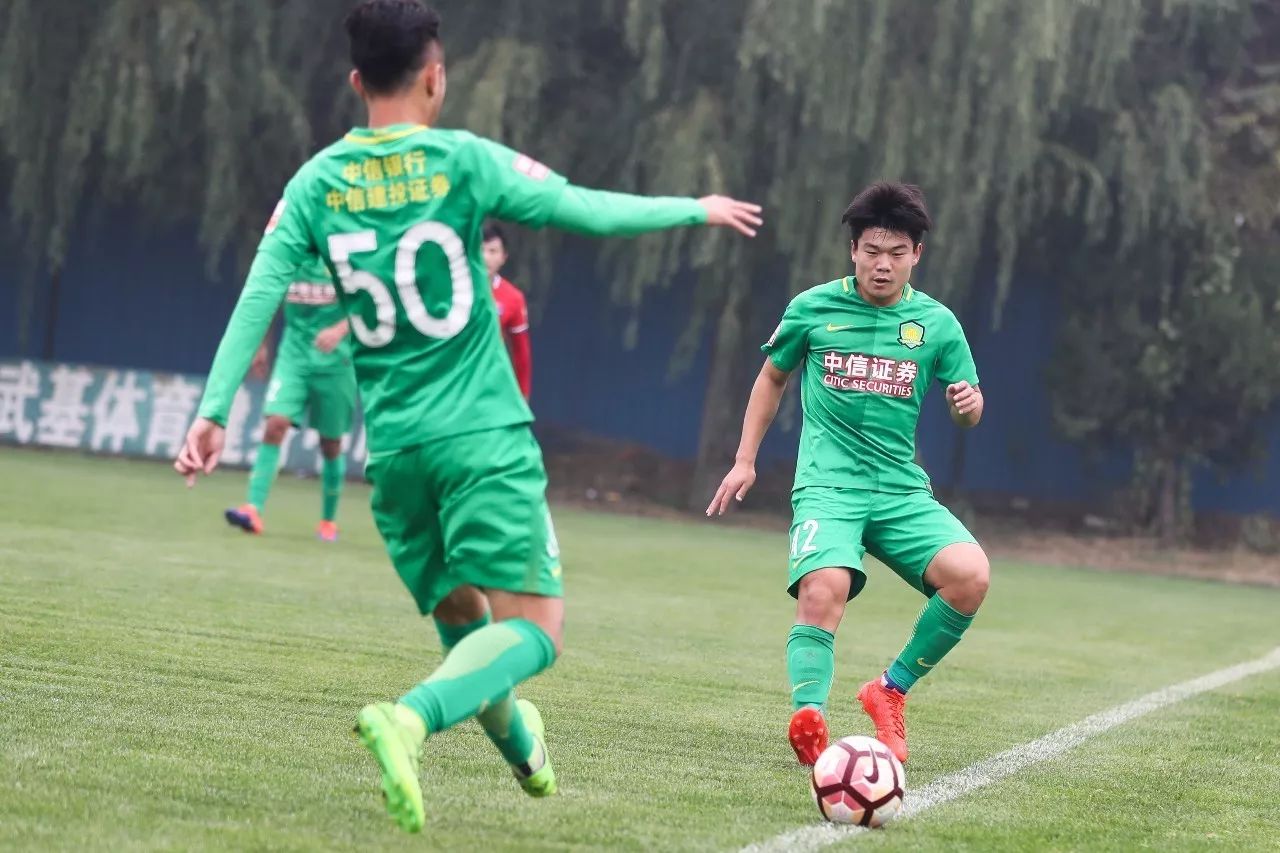 重庆力帆队以惊人的表现击败了浙江绿城队的简单介绍 重庆力帆队以惊人的表现击败了浙江绿城队的简单介绍