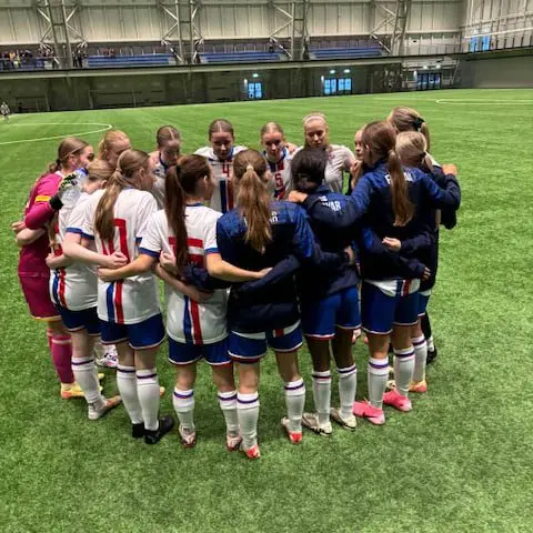 冰岛球员备战环境优美,球员全力备战的简单介绍 冰岛球员备战环境优美,球员全力备战的简单介绍