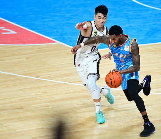 杏彩体育链接-包含强强对话！劲旅迎来强敌对手挑战的词条