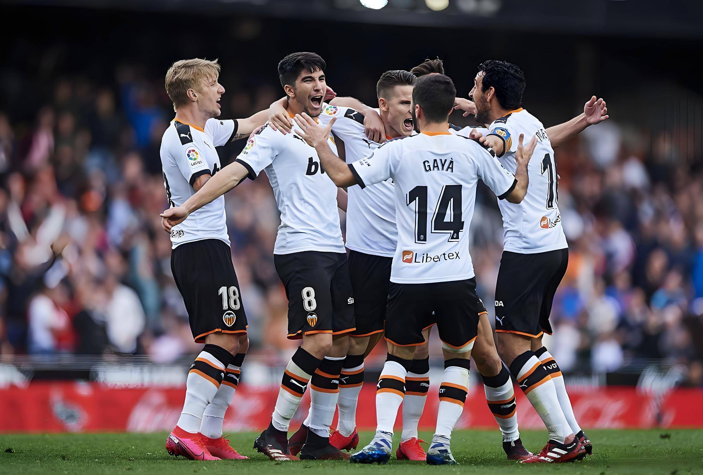 法兰克福再次失球不胜,状态低迷 法兰克福再次失球不胜,状态低迷