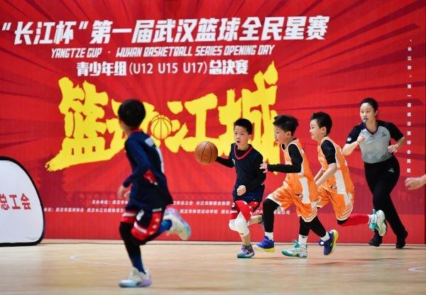 杏彩体育亚洲官网-中国职业篮球联赛掀起全民关注狂潮