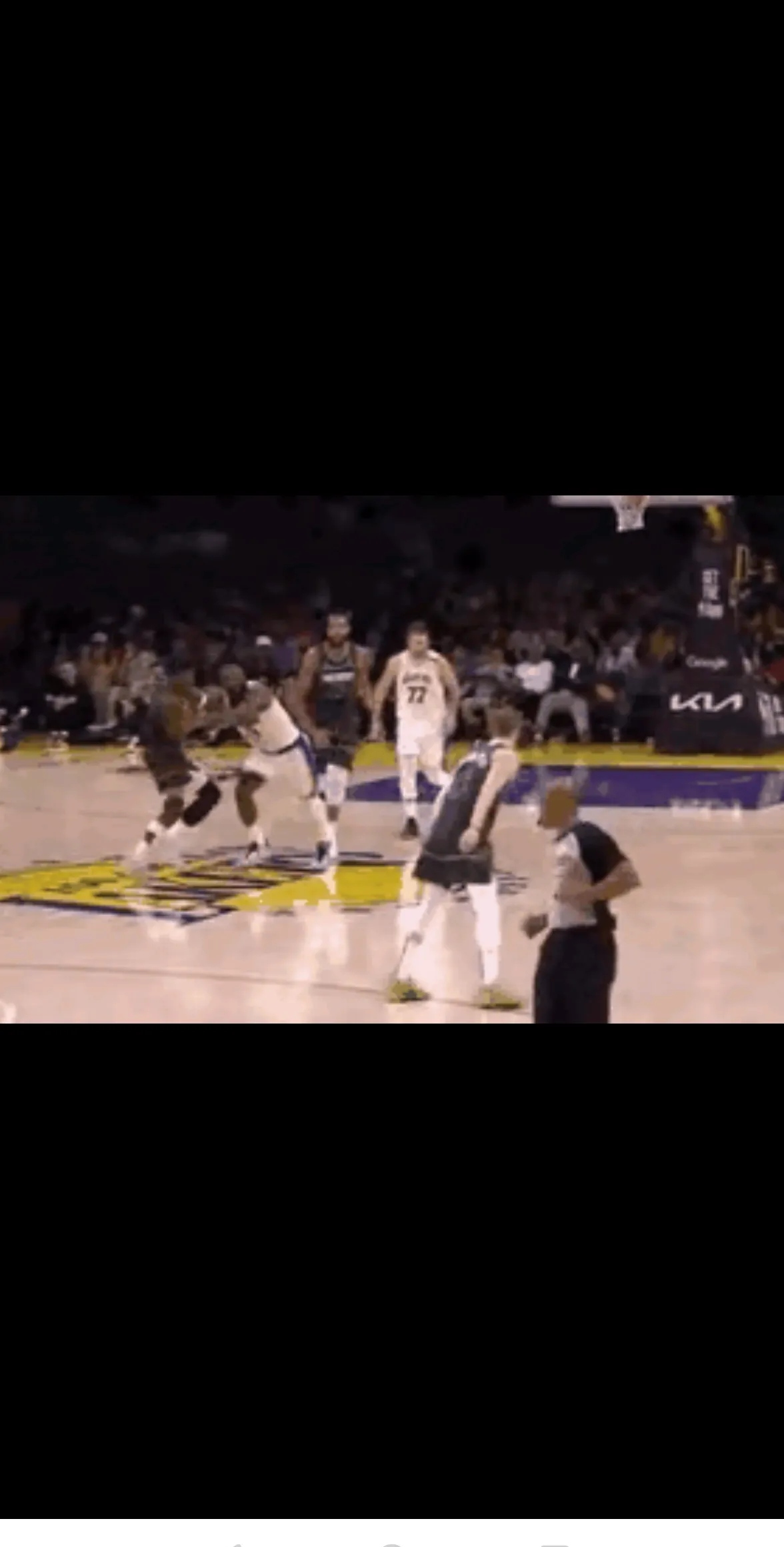 球场上的冲突和对抗，见证了强者之间的较量