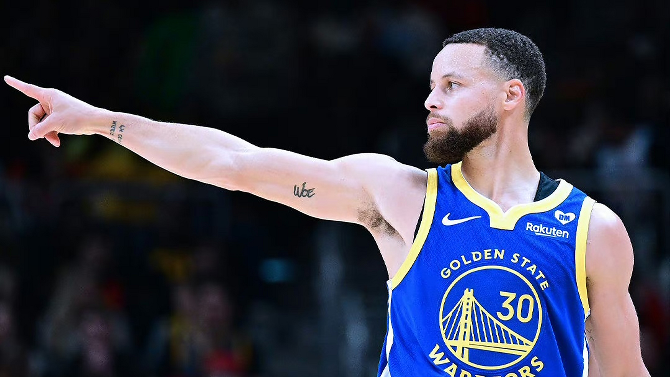 包含勇士战胜老鹰，库里38分独撑战局的词条